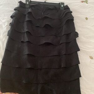 Black knee-length evening ruffled pencil skirt Adrianna Papell size 10